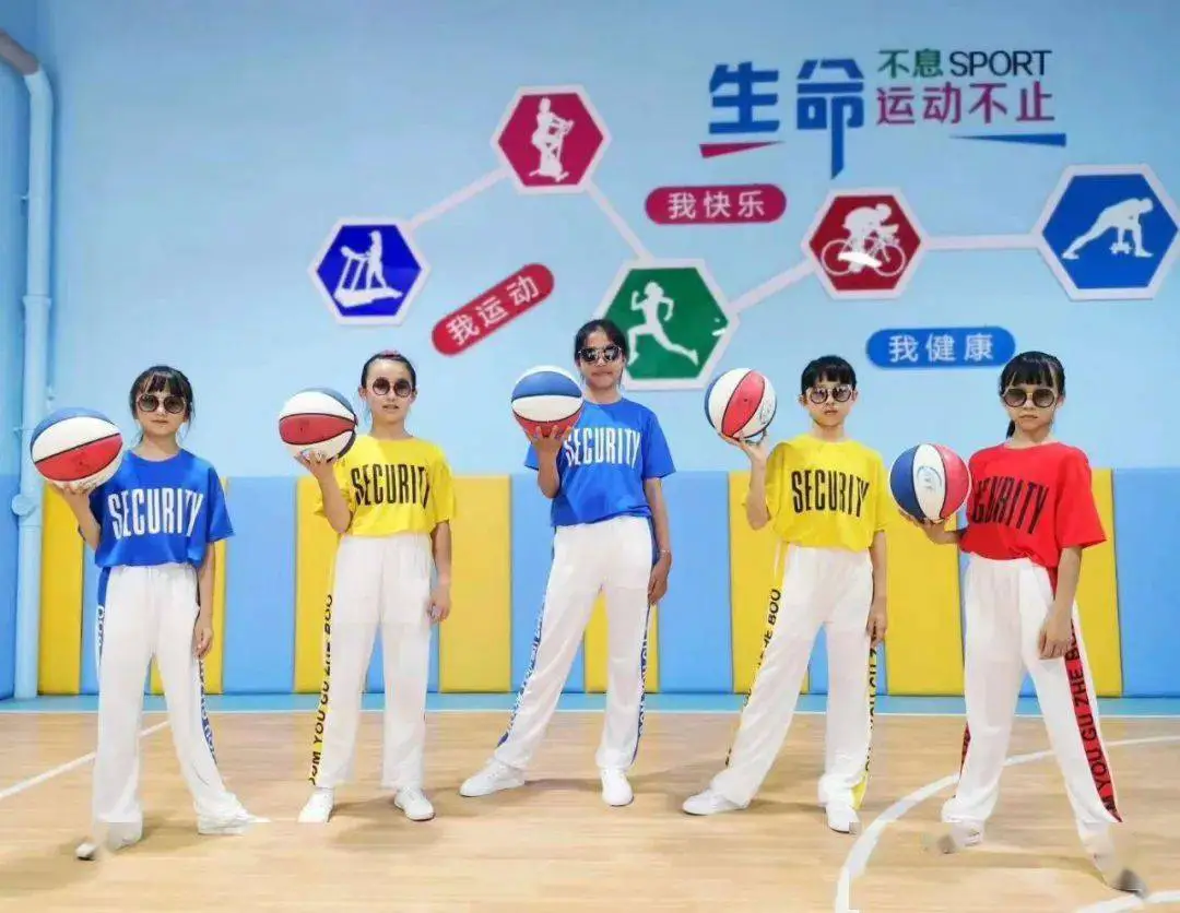 借助线上篮球训练平台在家也能追逐梦想_1
